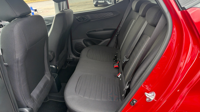 Hyundai i10 1.0 [63] Advance 5dr Auto [Nav] Petrol Hatchback - Image 16